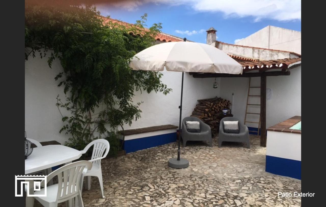 Casinha De Montoito Villa Exteriör bild